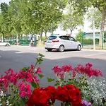 Greet فندق