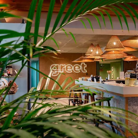 Greet Hotel