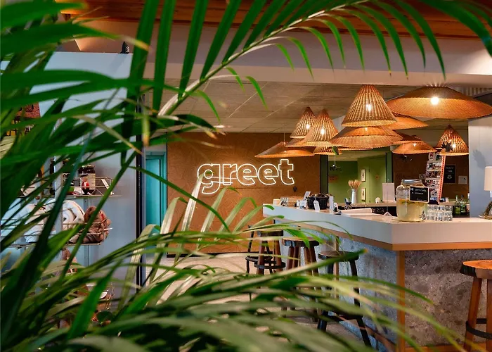 Greet Hotel